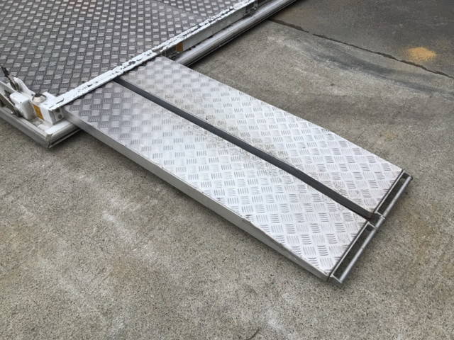 日野レンジャーその他の形状増トン（6t・8t）[写真16]