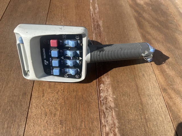 三菱ふそうファイターセルフクレーン3段中型（4t）[写真10]