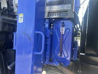 三菱ふそうファイターセルフクレーン3段中型（4t）[写真25]