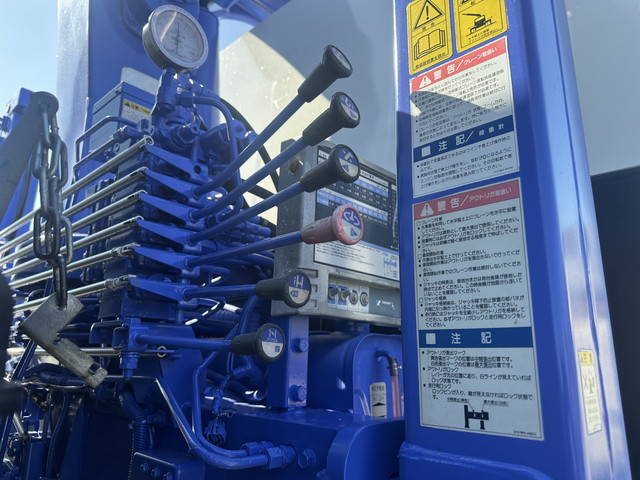 三菱ふそうファイターセルフクレーン3段中型（4t）[写真26]