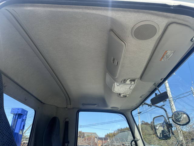 三菱ふそうファイターセルフクレーン3段中型（4t）[写真34]