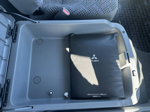 三菱ふそうファイターセルフクレーン3段中型（4t）[写真39]