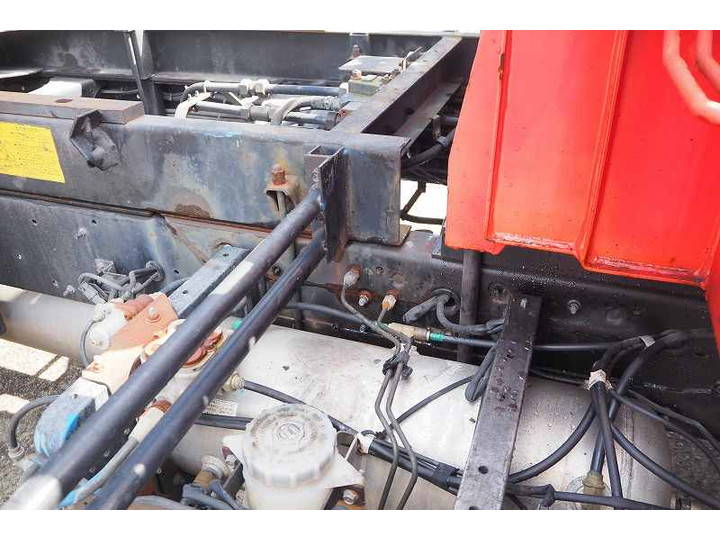 UDトラックスコンドル深ダンプ（土砂禁ダンプ）中型（4t）[写真20]