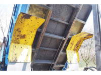 UDトラックスコンドル深ダンプ（土砂禁ダンプ）中型（4t）[写真24]