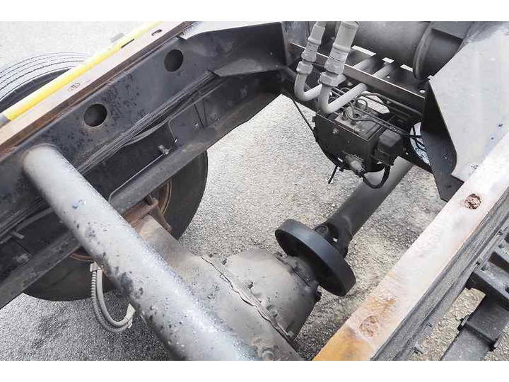 UDトラックスコンドル深ダンプ（土砂禁ダンプ）中型（4t）[写真25]