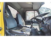 UDトラックスコンドル深ダンプ（土砂禁ダンプ）中型（4t）[写真38]