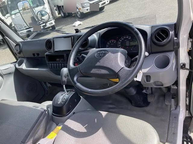 トヨタダイナ平ボディ小型（2t・3t）[写真23]