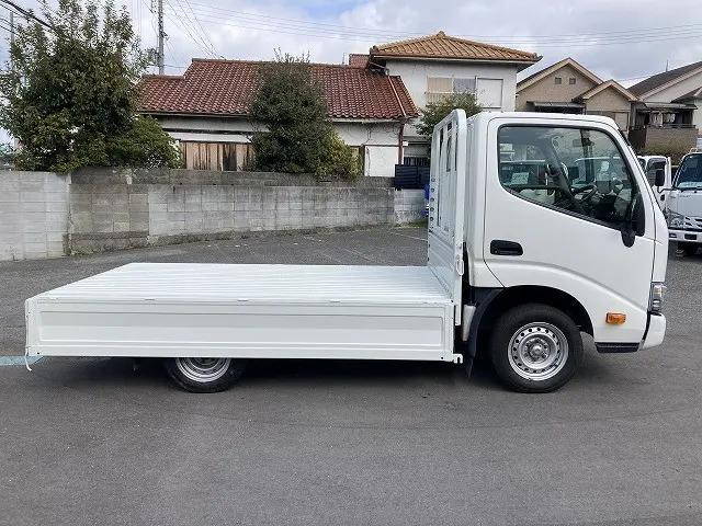 トヨタダイナ平ボディ小型（2t・3t）[写真08]