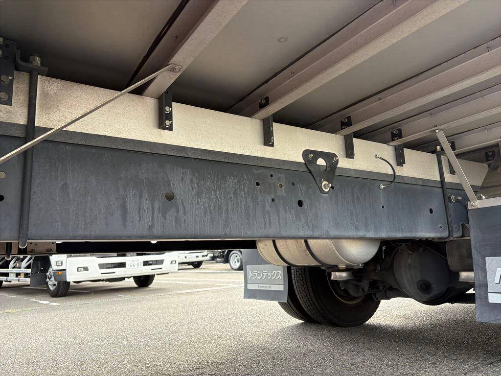 日野レンジャー冷凍車（冷蔵車）中型（4t）[写真14]