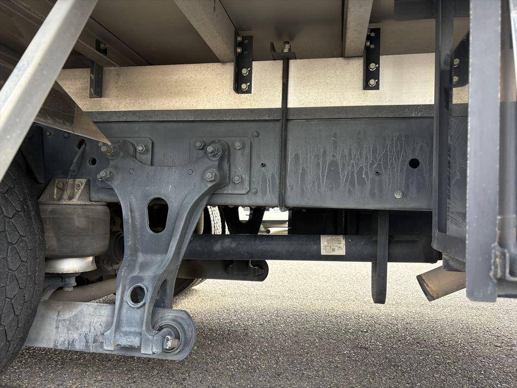 日野レンジャー冷凍車（冷蔵車）中型（4t）[写真15]