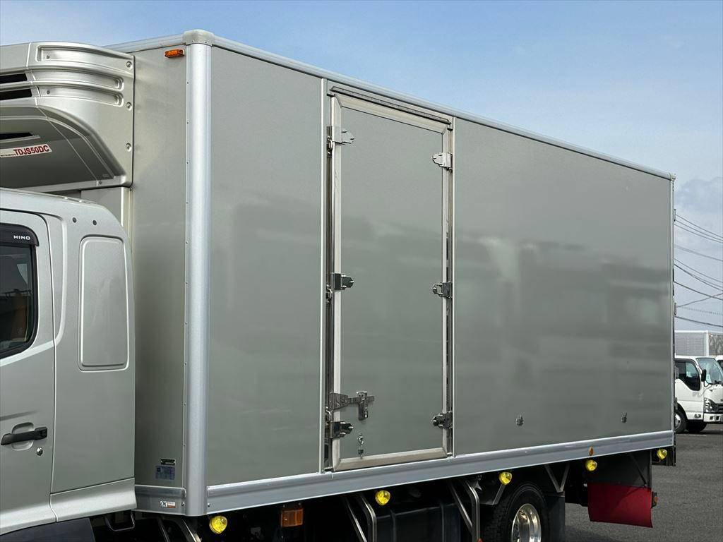 日野レンジャー冷凍車（冷蔵車）中型（4t）[写真06]