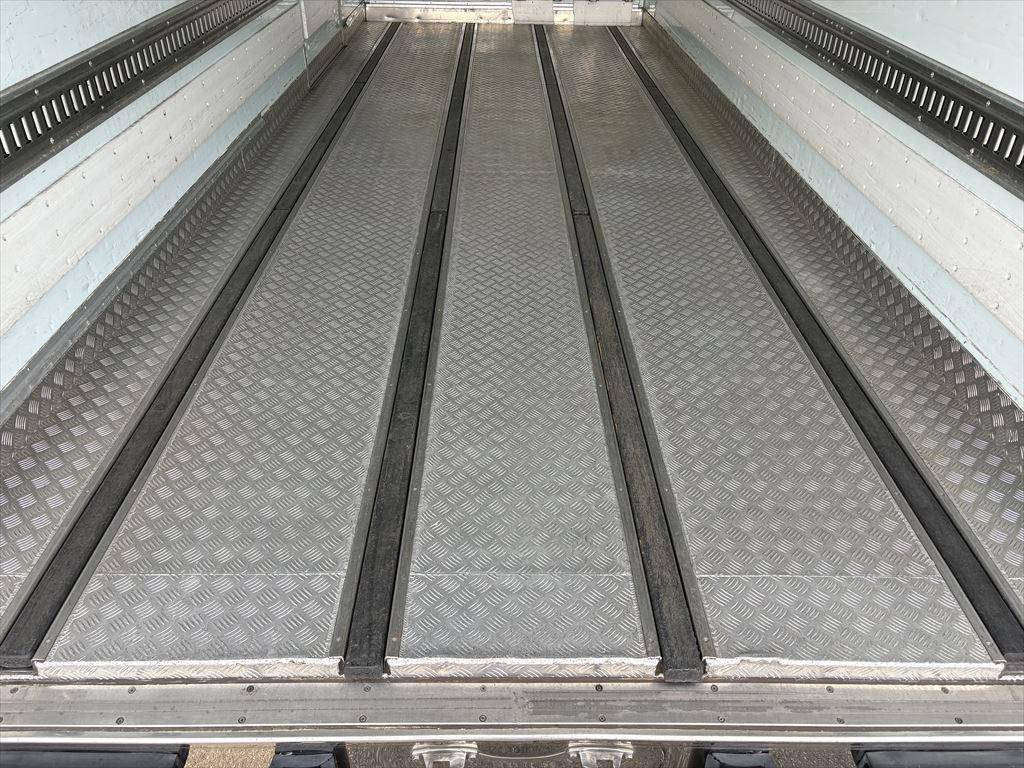 日野レンジャー冷凍車（冷蔵車）中型（4t）[写真08]