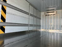 UDトラックスコンドル冷凍車（冷蔵車）中型（4t）[写真12]