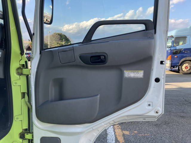 UDトラックスコンドル冷凍車（冷蔵車）中型（4t）[写真28]