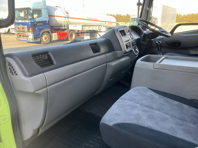 UDトラックスコンドル冷凍車（冷蔵車）中型（4t）[写真32]