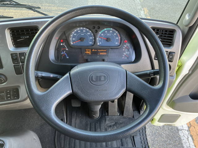 UDトラックスコンドル冷凍車（冷蔵車）中型（4t）[写真34]