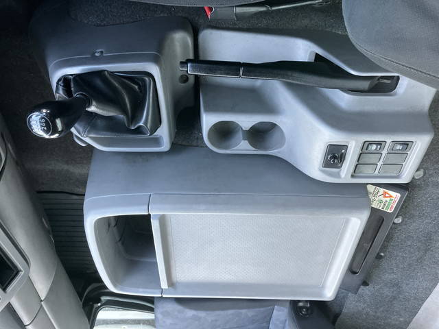 UDトラックスコンドル冷凍車（冷蔵車）中型（4t）[写真35]