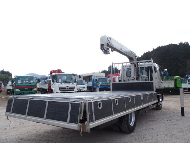 三菱ふそうファイタークレーン4段中型（4t）[写真11]