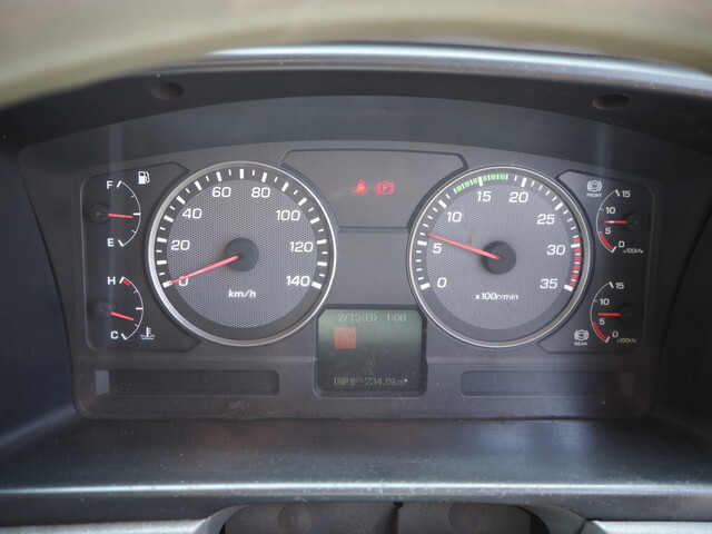 三菱ふそうファイタークレーン4段中型（4t）[写真37]