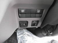 三菱ふそうキャンター平ボディ小型（2t・3t）[写真11]