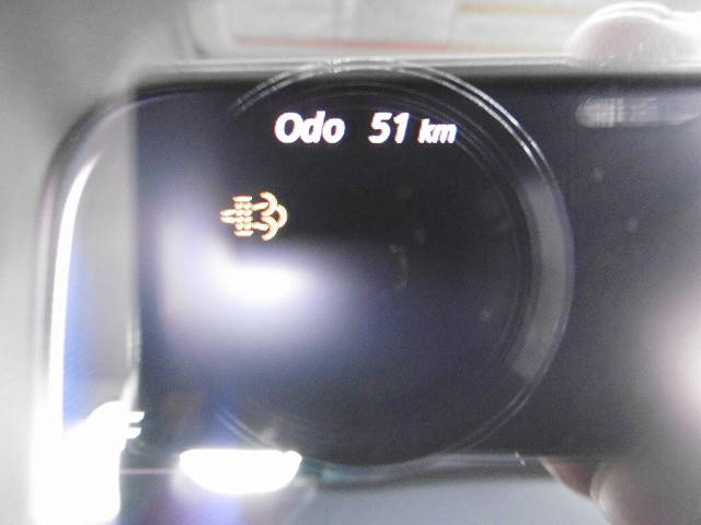 三菱ふそうキャンター平ボディ小型（2t・3t）[写真11]