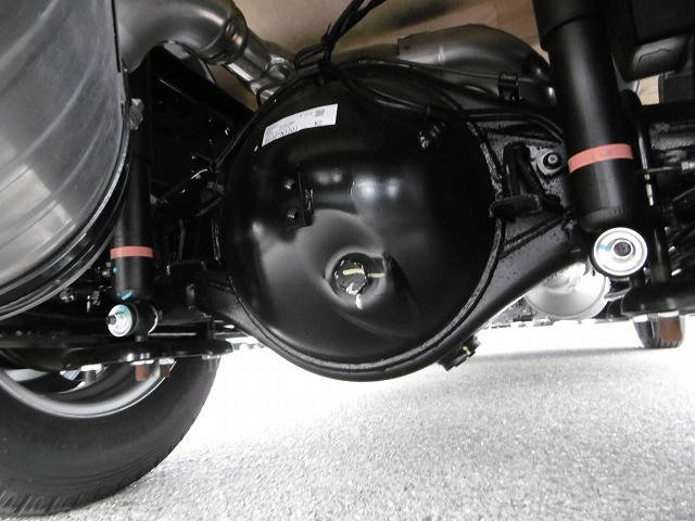 三菱ふそうキャンター平ボディ小型（2t・3t）[写真18]