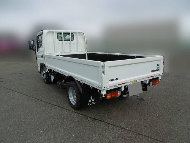 三菱ふそうキャンター平ボディ小型（2t・3t）[写真02]
