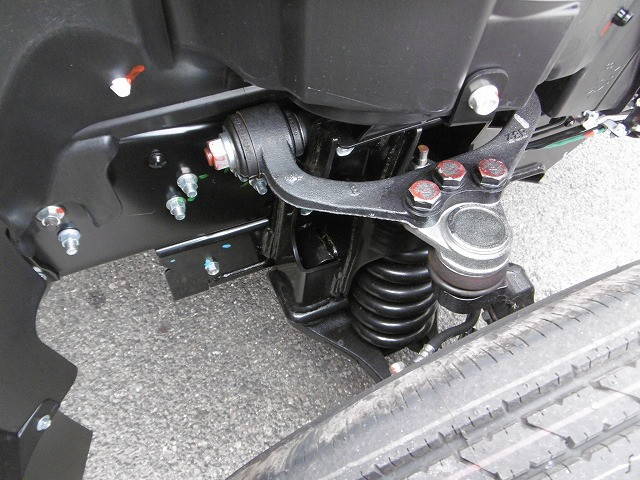 三菱ふそうキャンター平ボディ小型（2t・3t）[写真23]