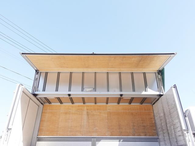 日野レンジャーアルミウイング中型（4t）[写真11]