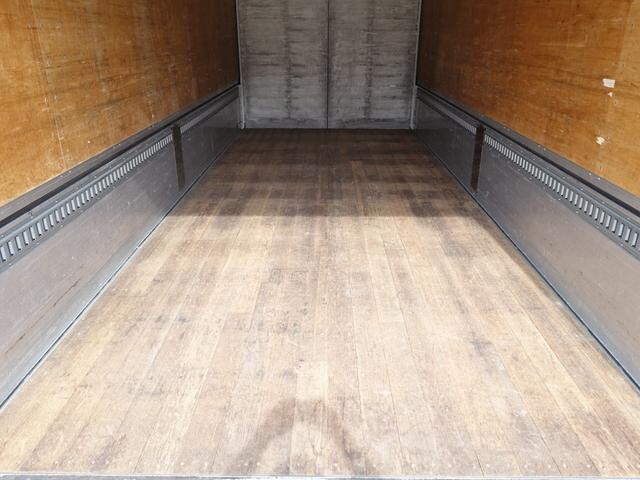 日野レンジャーアルミウイング中型（4t）[写真13]