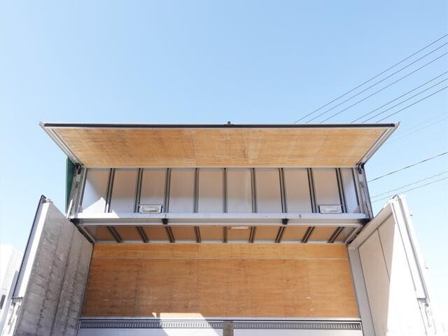 日野レンジャーアルミウイング中型（4t）[写真08]