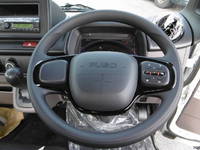 三菱ふそうキャンター平ボディ小型（2t・3t）[写真13]