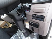 三菱ふそうキャンター平ボディ小型（2t・3t）[写真06]