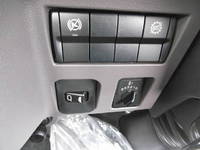 三菱ふそうキャンター平ボディ小型（2t・3t）[写真10]