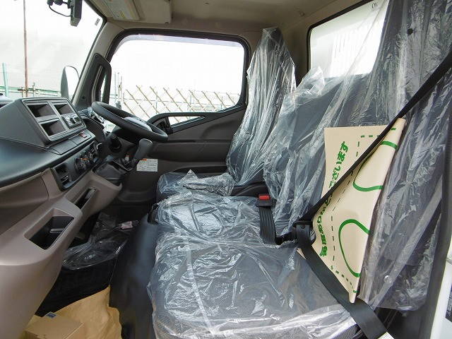 三菱ふそうキャンターダンプ小型（2t・3t）[写真12]