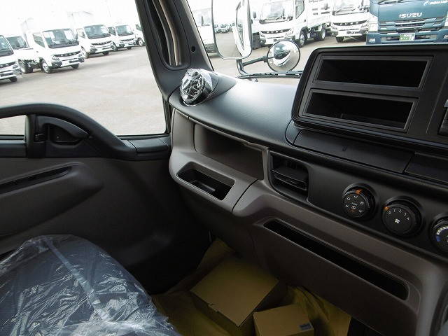 三菱ふそうキャンターダンプ小型（2t・3t）[写真07]