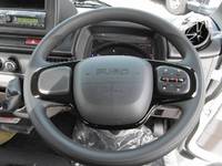 三菱ふそうキャンター平ボディ小型（2t・3t）[写真14]