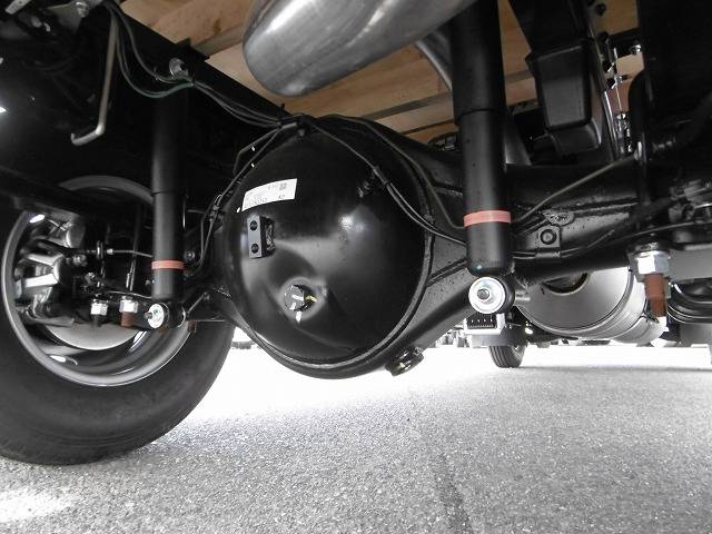 三菱ふそうキャンター平ボディ小型（2t・3t）[写真19]