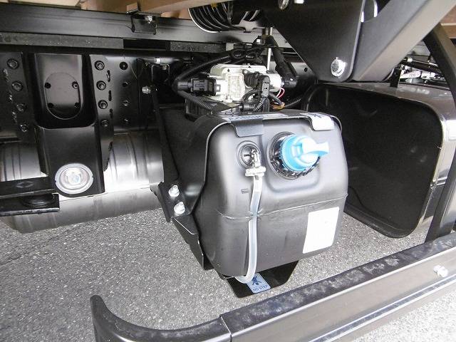 三菱ふそうキャンター平ボディ小型（2t・3t）[写真20]