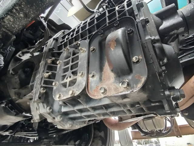 いすゞギガミキサー車（コンクリートミキサー）大型（10t）[写真22]