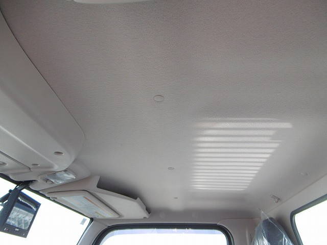 三菱ふそうキャンターダンプ小型（2t・3t）[写真16]