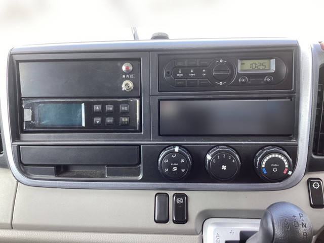 三菱ふそうキャンターガッツ冷凍車（冷蔵車）小型（2t・3t）[写真29]