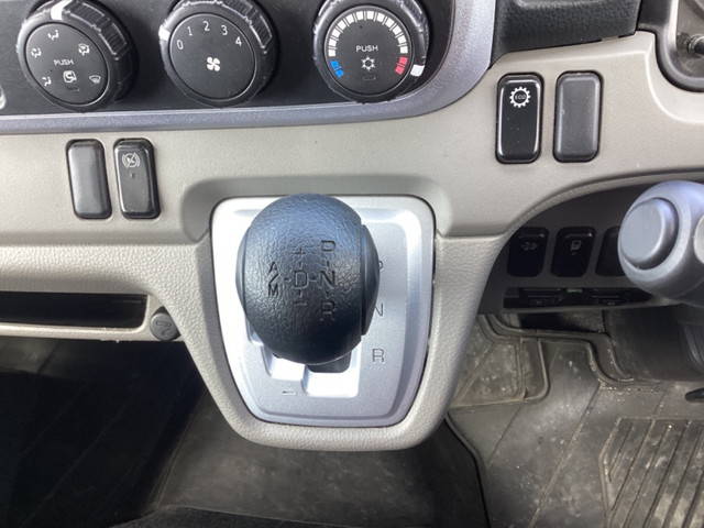 三菱ふそうキャンターガッツ冷凍車（冷蔵車）小型（2t・3t）[写真33]