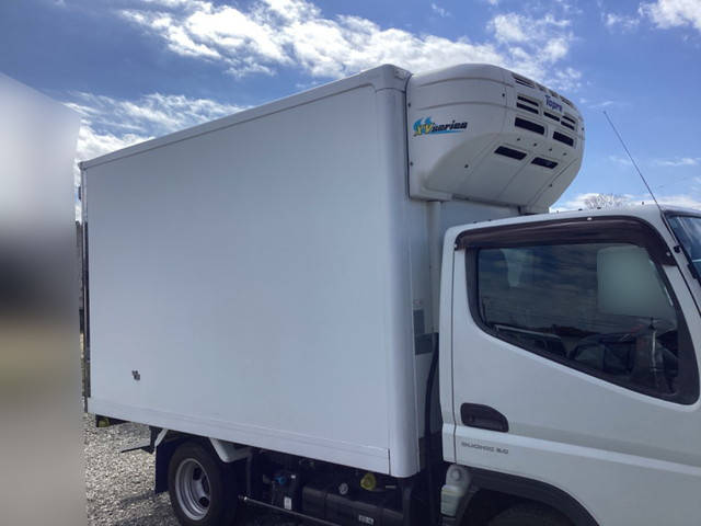 三菱ふそうキャンターガッツ冷凍車（冷蔵車）小型（2t・3t）[写真06]