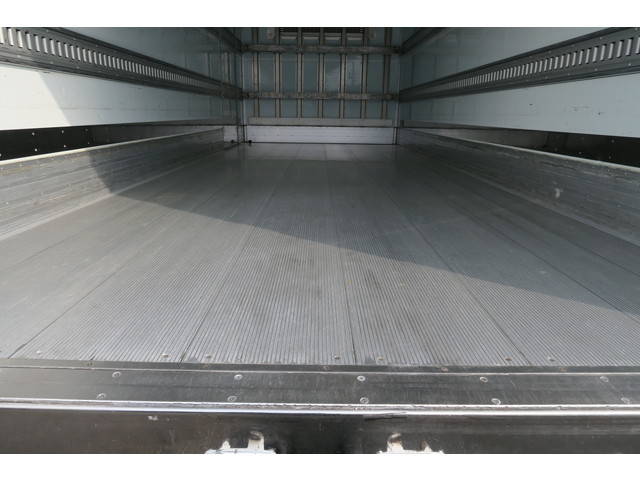 日野レンジャー冷凍車（冷蔵車）中型（4t）[写真10]