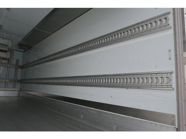 日野レンジャー冷凍車（冷蔵車）中型（4t）[写真08]