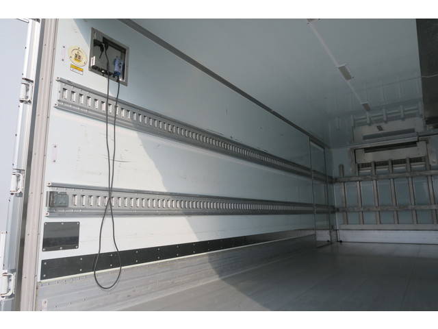 日野レンジャー冷凍車（冷蔵車）中型（4t）[写真09]