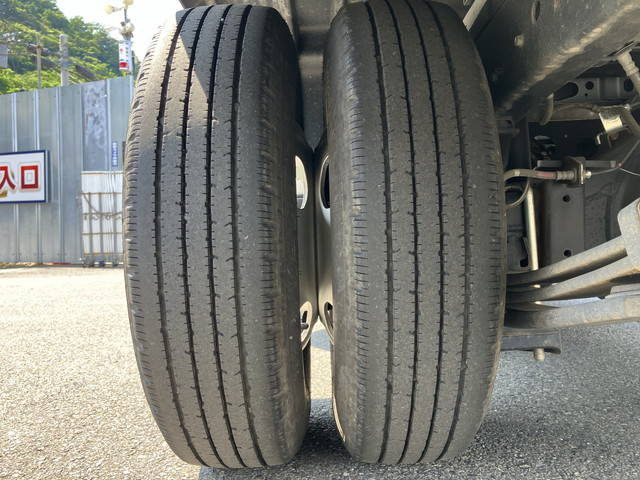 トヨタダイナ平ボディ小型（2t・3t）[写真24]