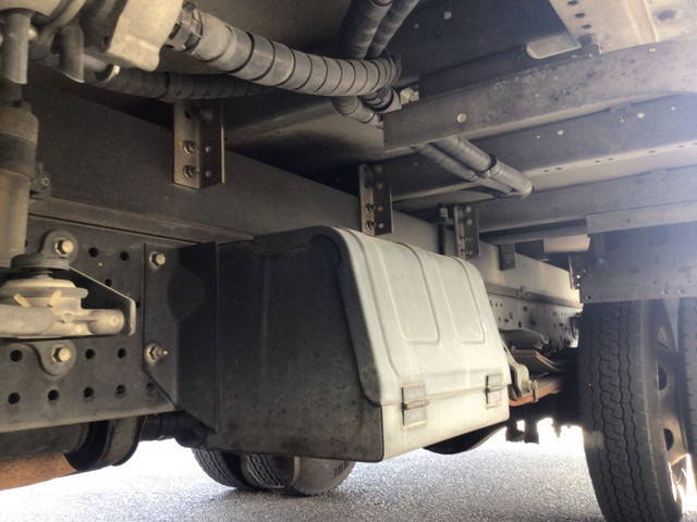 いすゞエルフ冷凍車（冷蔵車）小型（2t・3t）[写真16]