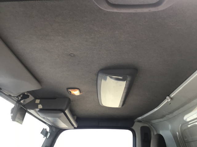 いすゞエルフ冷凍車（冷蔵車）小型（2t・3t）[写真25]